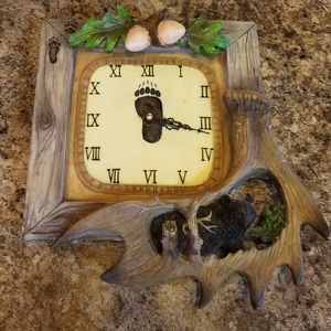 Bear / Adirondack wall clock
